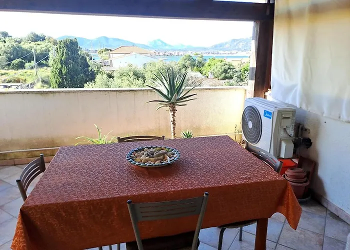 アパート Civico 3